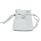 De witte Gift van de Stoffendrawstring van Suèdejuwelen doet 9x12cm met Embleem in zakken